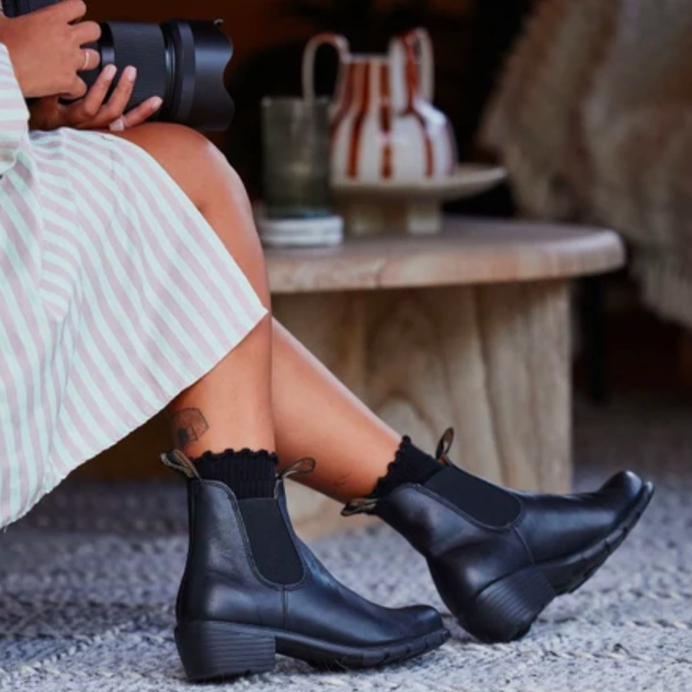 Blundstone #1671 Heeled Boot in Black